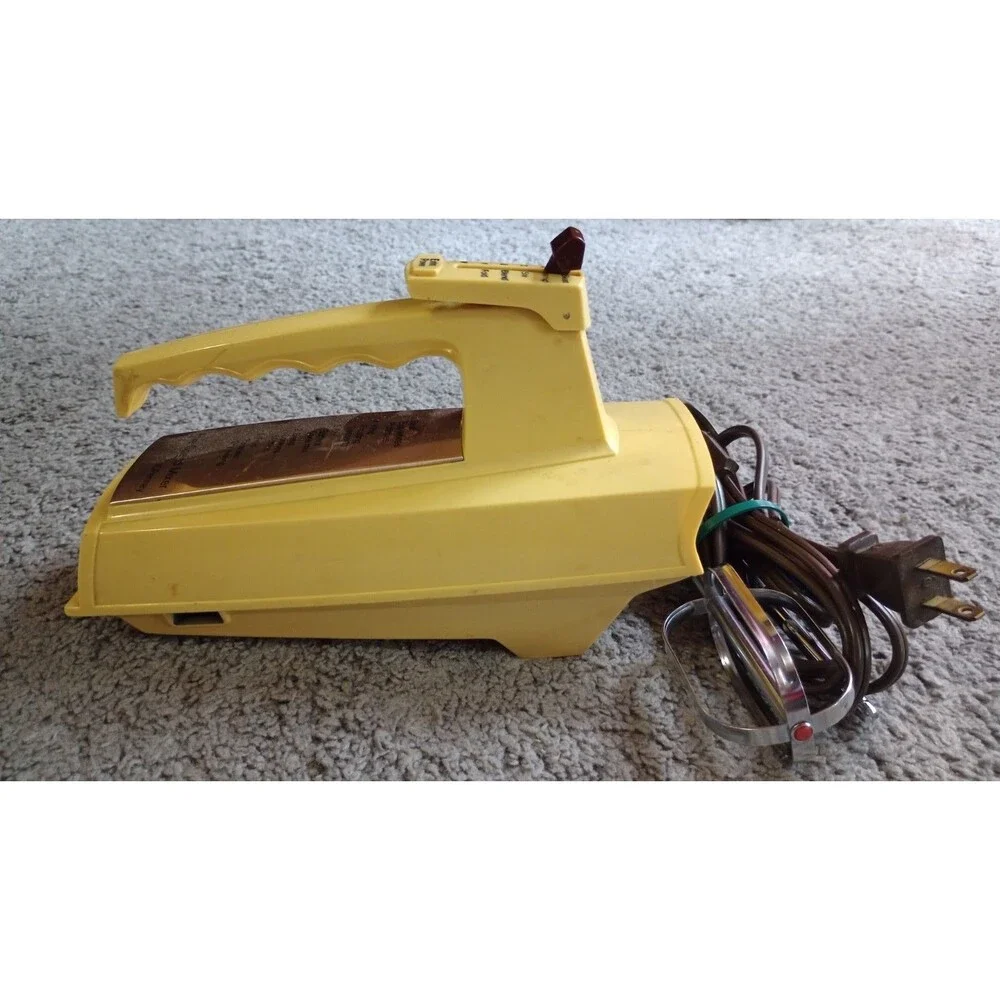 VTG Mustard Colored JC Penny 5-speed Mixer - Model 5195 Retro Farmhouse